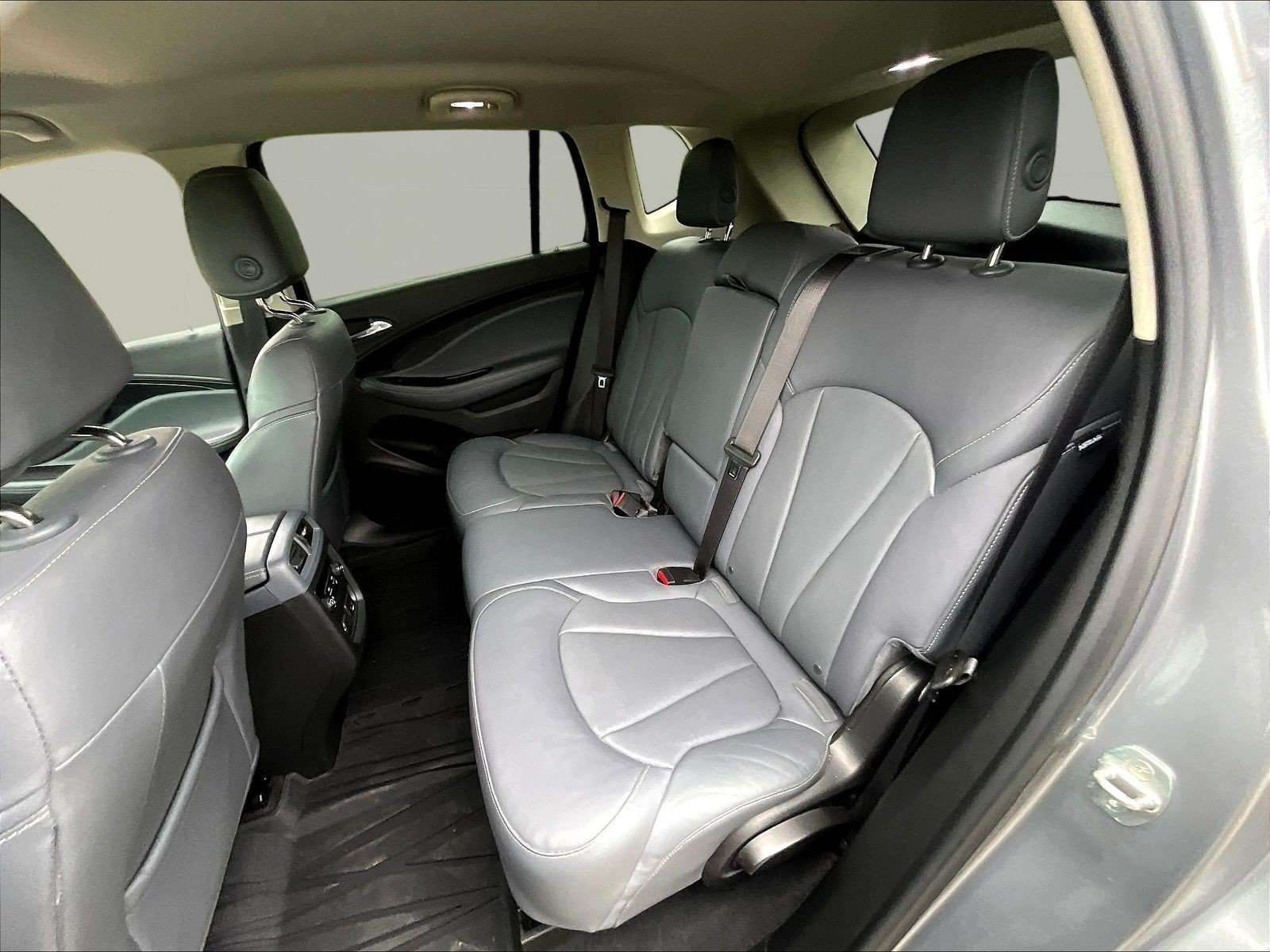 Used 2019 Buick Envision Essence FWD image 22