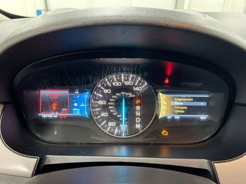 Used 2012 Ford Edge SEL FWD image 12