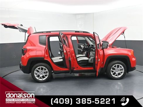 Used 2022 Jeep Renegade Latitude image 22