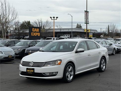 Used 2015 Volkswagen Passat 1.8T Limited Edition FWD image 1
