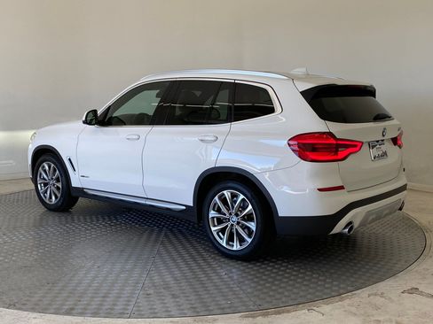 Used 2018 BMW X3 xDrive30i w/ Premium Package image 3