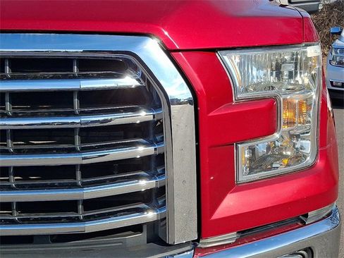 Used 2016 Ford F150 XLT w/ Equipment Group 302A Luxury image 9