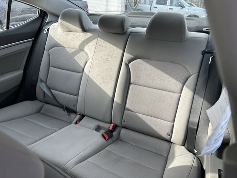 Used 2018 Hyundai Elantra SEL image 16