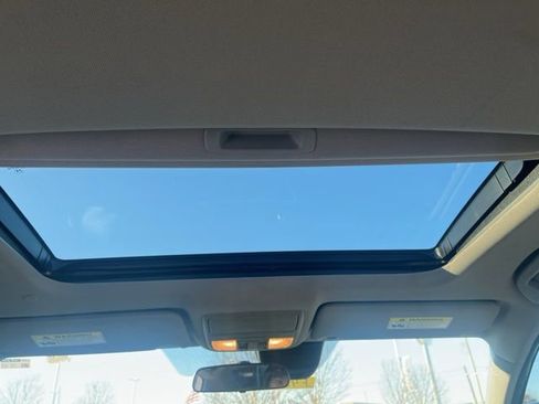 Used 2019 Honda Accord EX image 14