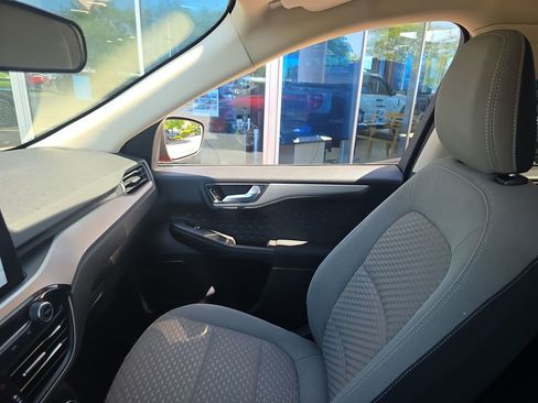 Certified 2020 Ford Escape SE FWD image 34