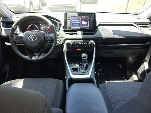 Used 2022 Toyota RAV4 XLE AWD/4WD image 7