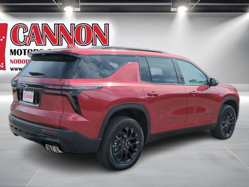 New 2026 Chevrolet Traverse LT w/ Midnight/Sport Edition FWD image 5