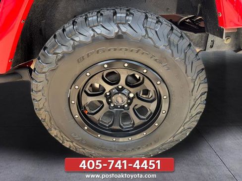 Used 2014 Jeep Wrangler Unlimited Rubicon AWD/4WD image 35