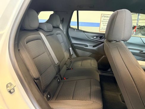 Used 2025 Chevrolet Equinox LT AWD/4WD image 22