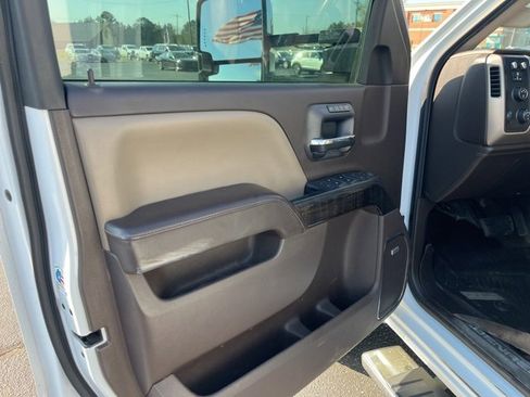 Used 2015 GMC Sierra 2500 Denali w/ Duramax Plus Package image 5