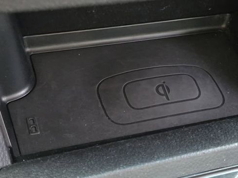 Used 2021 Toyota Tacoma TRD Off-Road w/ Technology Package image 8