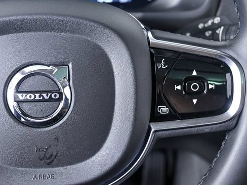 Certified 2023 Volvo XC90 B6 Plus w/ Protection Package Premier AWD/4WD image 13
