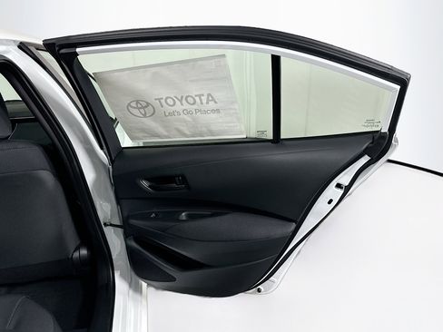 Used 2026 Toyota Corolla LE image 28