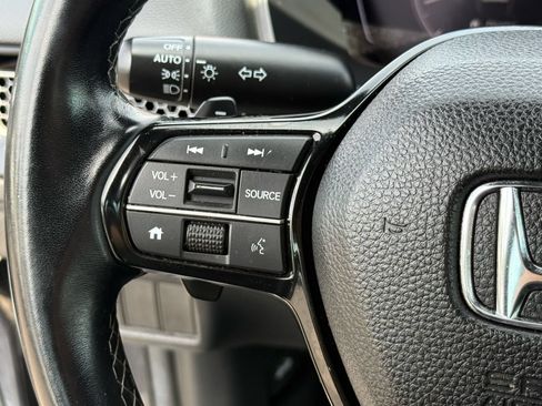 Used 2025 Honda Civic Sport image 17