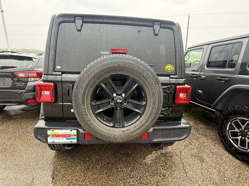 Used 2020 Jeep Wrangler Unlimited Sport AWD/4WD image 5