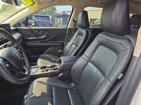Certified 2023 Lincoln Corsair AWD w/ Equipment Group 101A image 5
