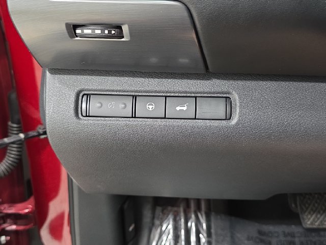 Used 2023 Nissan Pathfinder SL AWD/4WD image 26