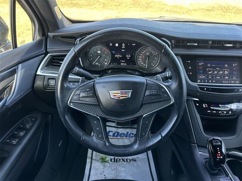 Used 2024 Cadillac XT5 Sportv image 14