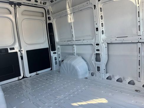 New 2026 RAM ProMaster 2500 w/ Convenience Group FWD image 17