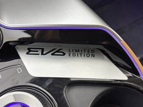 Used 2023 Kia EV6 GT-Line image 32