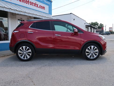 Used 2018 Buick Encore Preferred FWD image 4