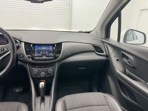 Certified 2022 Chevrolet Trax LT w/ Sport Edition image 25