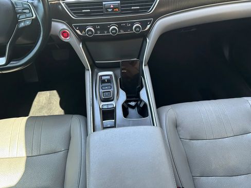 Used 2019 Honda Accord EX-L image 31