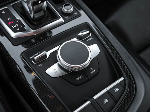 Used 2018 Audi R8 V10 plus image 21