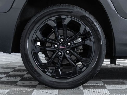 Used 2022 GMC Terrain SLE w/ Driver Convenience Package FWD image 45