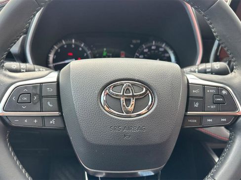 Used 2021 Toyota Highlander XSE image 24