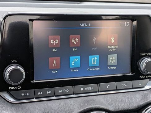 Used 2024 Nissan Sentra S image 13