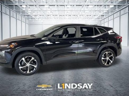 Used 2024 Chevrolet Trax RS FWD image 6