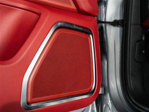 Certified 2026 Porsche Macan GTS AWD/4WD image 25