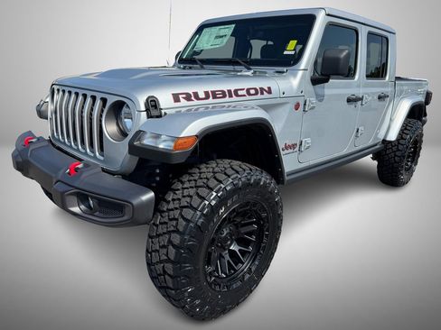 Used 2023 Jeep Gladiator Rubicon w/ Cold Weather Group image 2