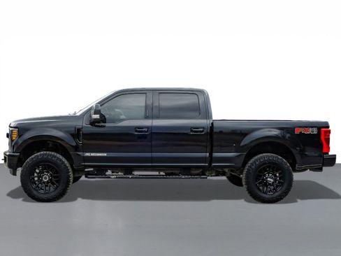 Used 2019 Ford F250 Lariat w/ Lariat Ultimate Package image 10