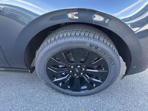 New 2025 Ford Expedition Max Platinum w/ Stealth Appearance Package image 10