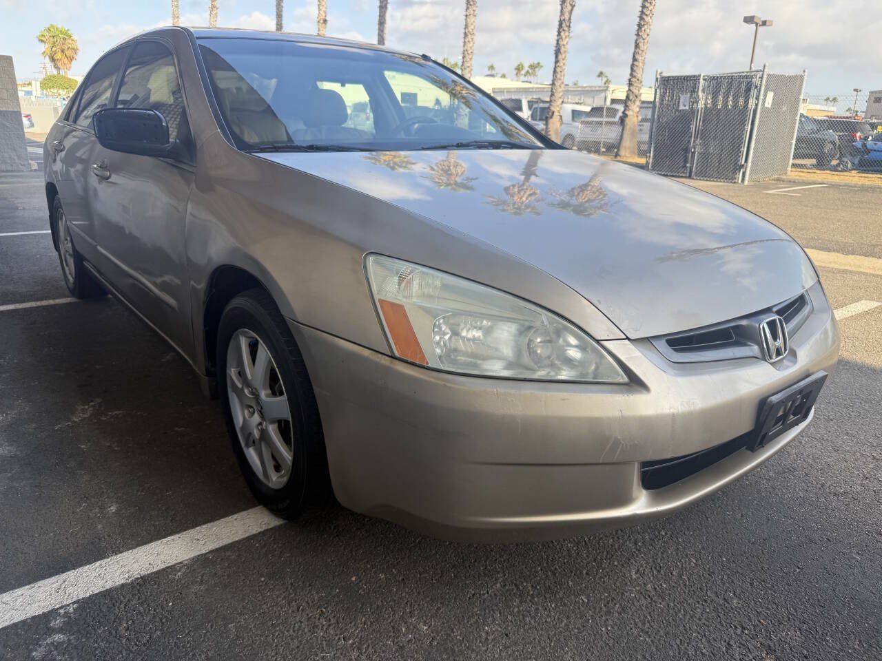 Used 2005 Honda Accord EX image 2