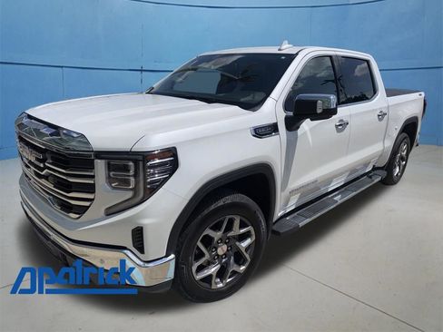 Used 2022 GMC Sierra 1500 SLT w/ SLT Premium Plus Package AWD/4WD image 1