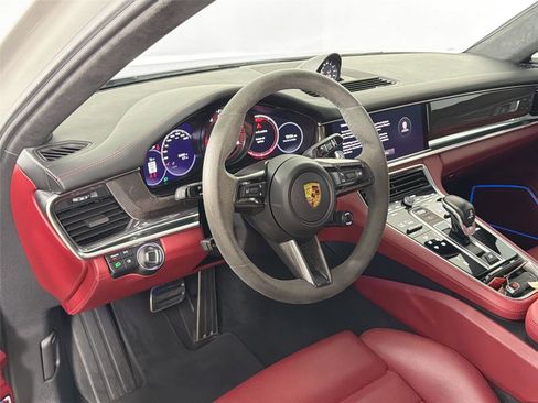 Certified 2022 Porsche Panamera GTS AWD/4WD image 4