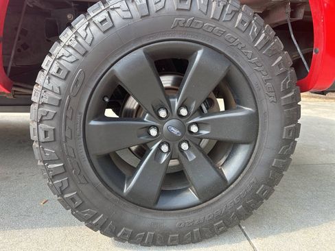 Used 2014 Ford F150 FX4 w/ FX Appearance Package AWD/4WD image 22