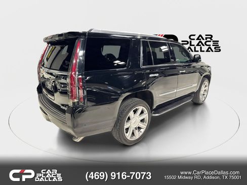 Used 2019 Cadillac Escalade Luxury RWD image 12