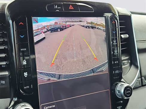 Used 2025 RAM 1500 Laramie image 15