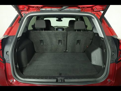Used 2022 GMC Terrain SLE w/ Driver Convenience Package AWD/4WD image 10