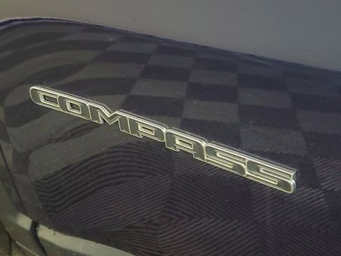 Used 2019 Jeep Compass Limited image 6