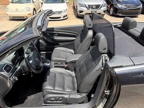Used 2013 Volkswagen Eos Komfort FWD image 32