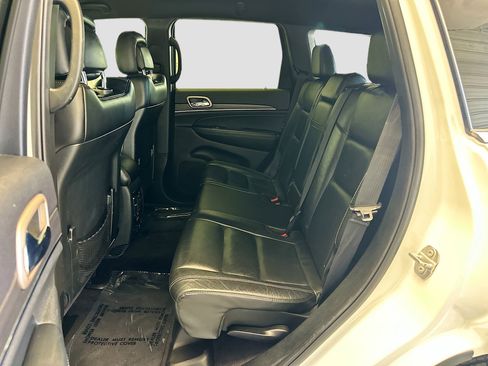 Used 2017 Jeep Grand Cherokee Limited w/ Trailer Tow Group IV image 17