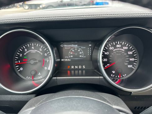 Used 2023 Ford Mustang Premium image 31