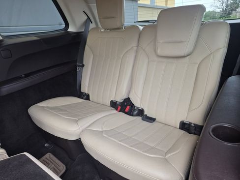 Used 2017 Mercedes-Benz GLS 450 4MATIC image 19