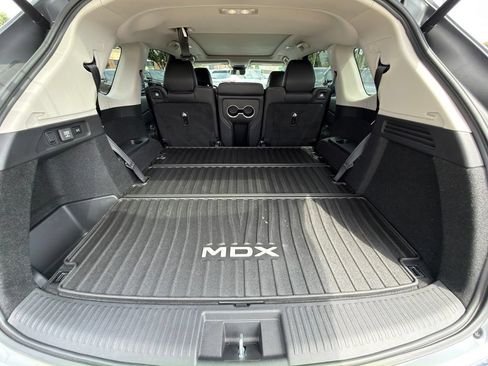 Certified 2026 Acura MDX w/ Technology Package FWD image 10