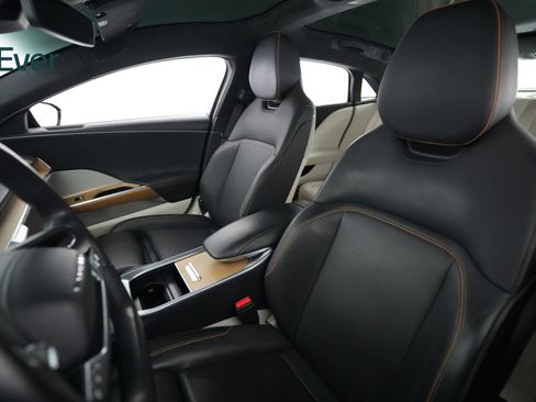 Used 2023 Lucid Air Touring AWD/4WD image 4